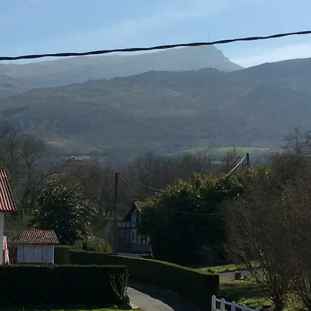 Maison Vue Sur La Rhune A Ferienhaus *