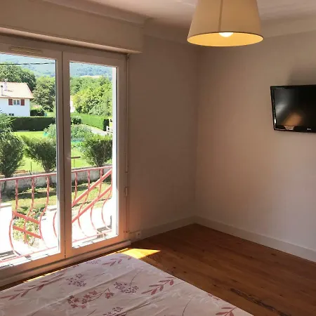 Maison Vue Sur La Rhune A Ascain