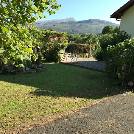 Maison Vue Sur La Rhune A Ascain