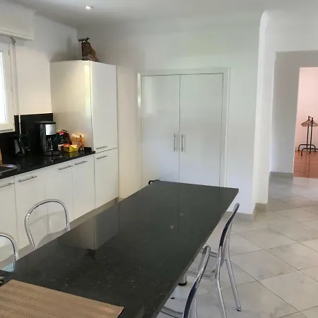 Maison Vue Sur La Rhune A Ascain